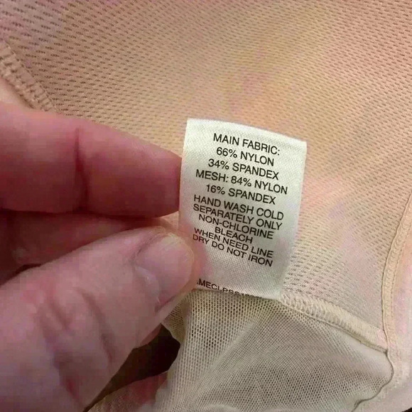 Womens Sports Bra by Half Moon Size XL Blush Pink Front Closure Zipper Racerback - Picture 7 of 8